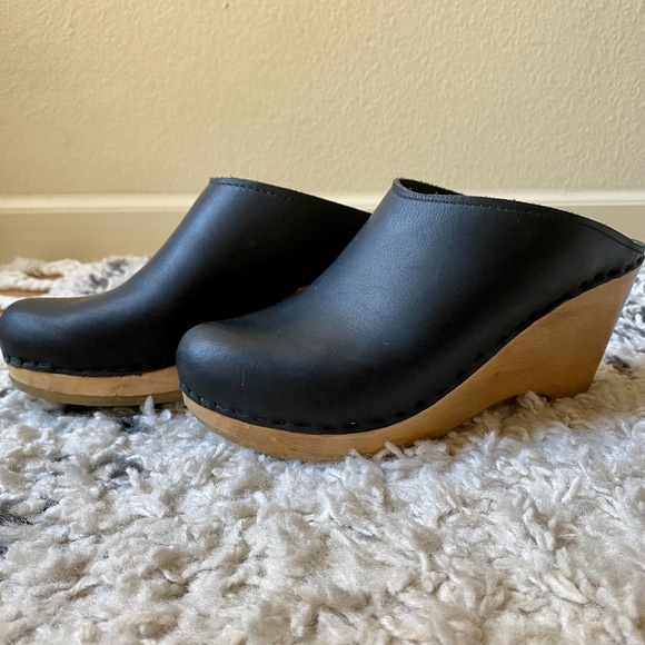 No. 6 Black Leather Clogs - Picture 1 of 5